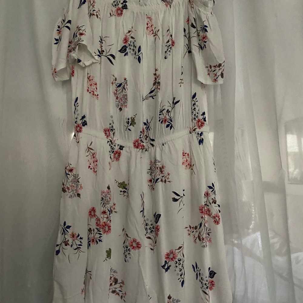 Romper - Picture 2 of 3